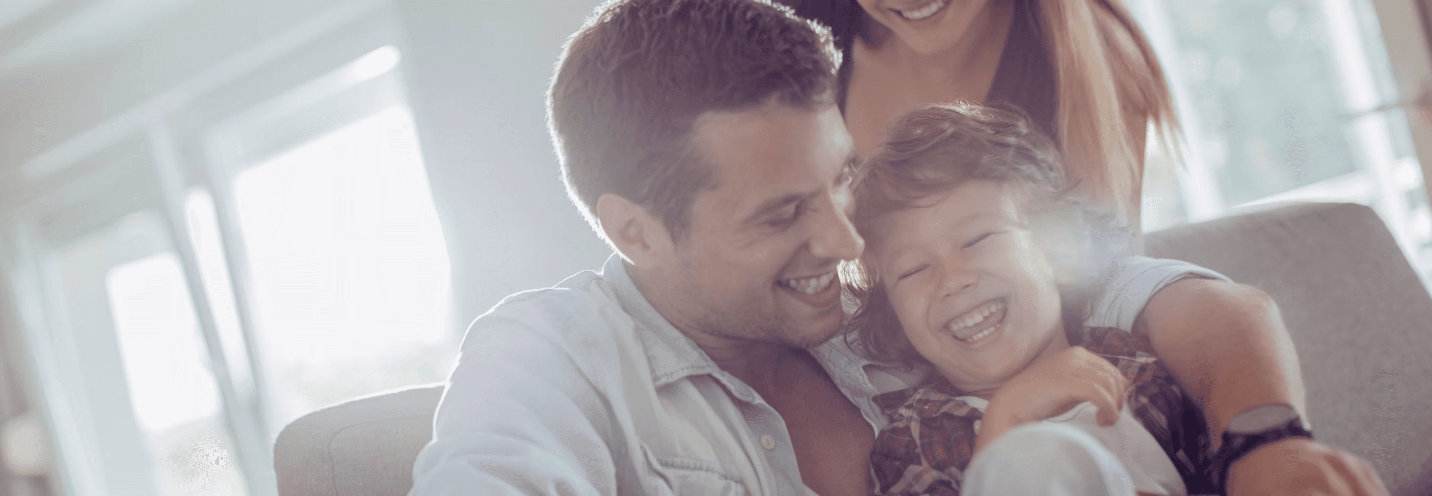 Familia protegida con seguro de vida